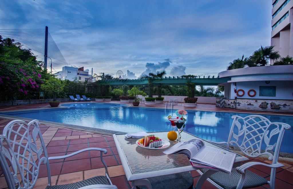 Halong Plaza Hotel Халонг Экстерьер фото